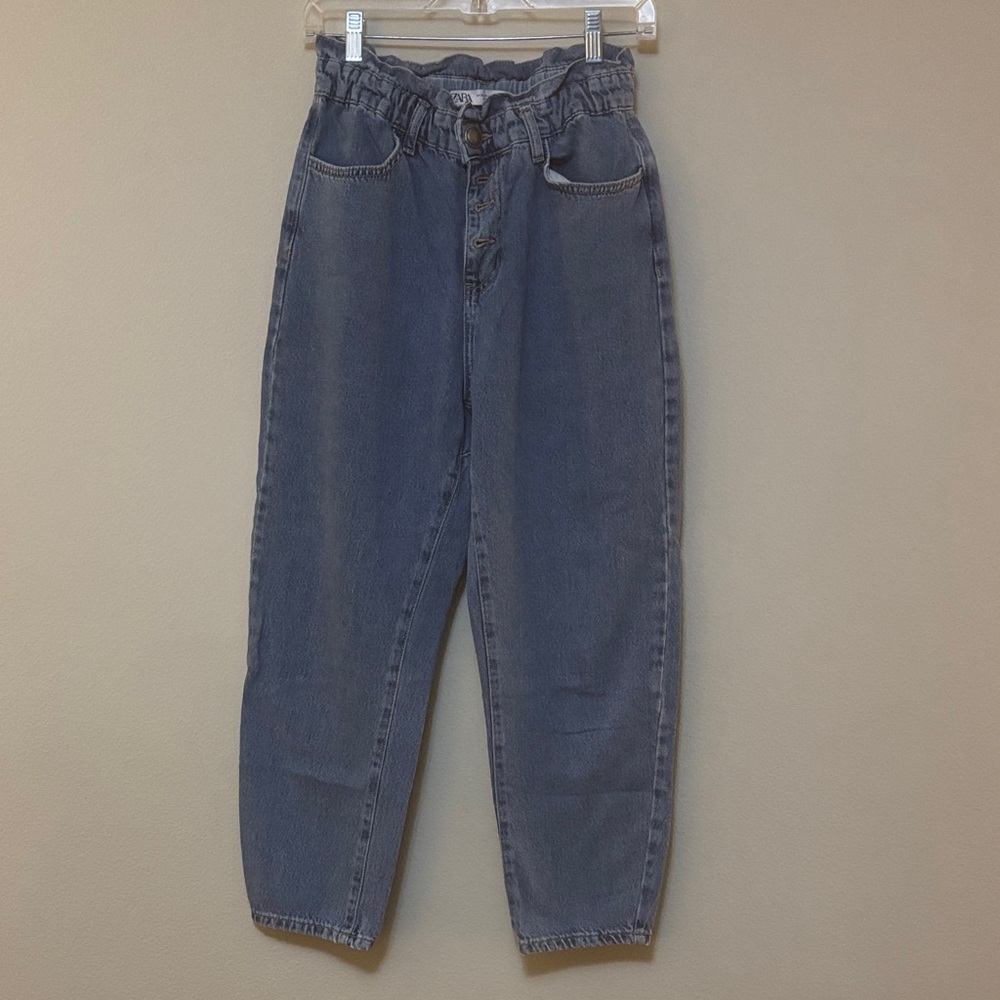 Zara Women's Blue Ankle Jeans